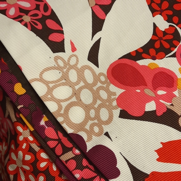 🥳HPx2🥳 NWT, Trina Turk Sparkling 2 Skirt in Flor de Jalisco Faille - Picture 16 of 16